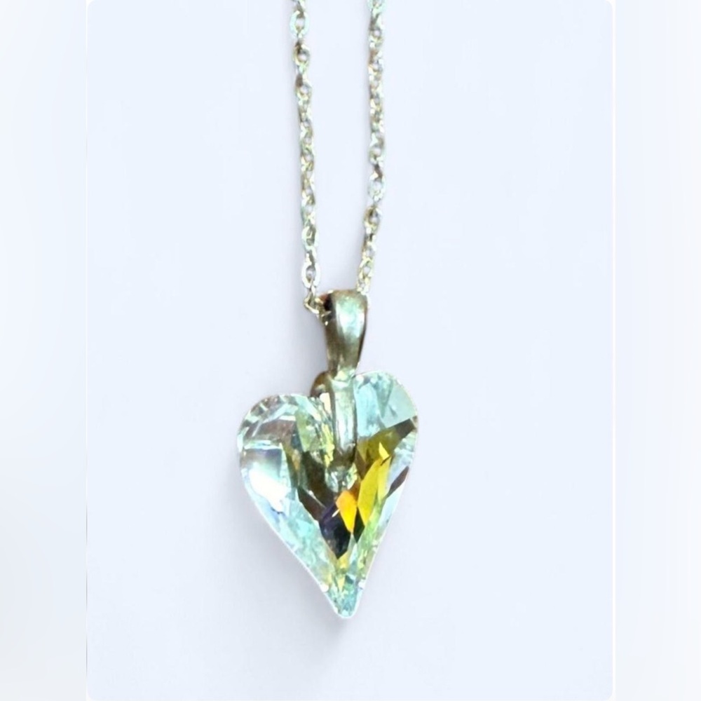 Heart Pendant Necklace - Iridescent